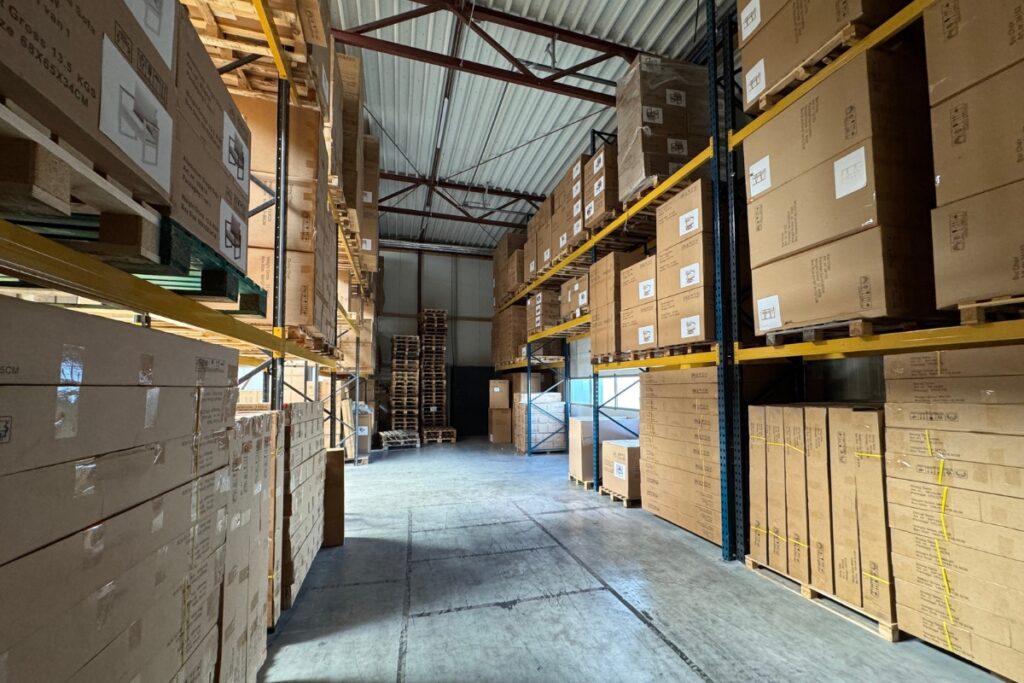 Magazijn tuinmeubelwinkel.nl in Nieuwleusen